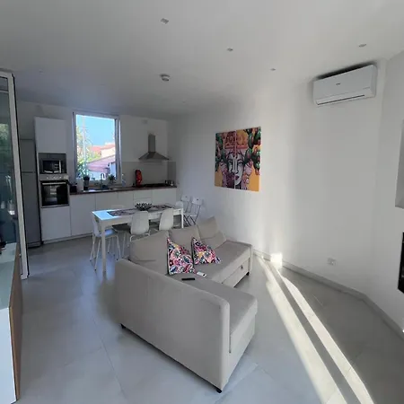 Capri Campofelice Di Roccella